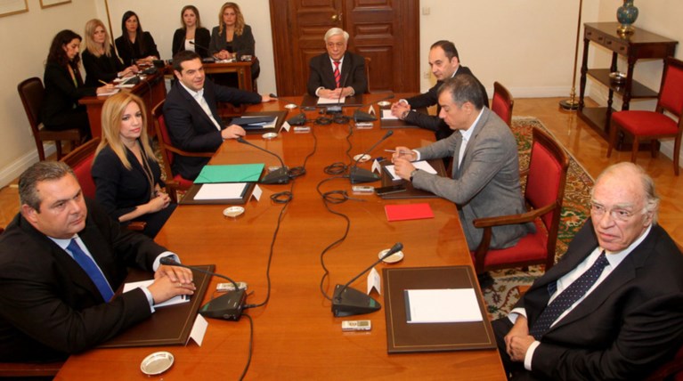 Ενημέρωση των πολιτικών αρχηγών από Κατρούγκαλο για το ασφαλιστικό