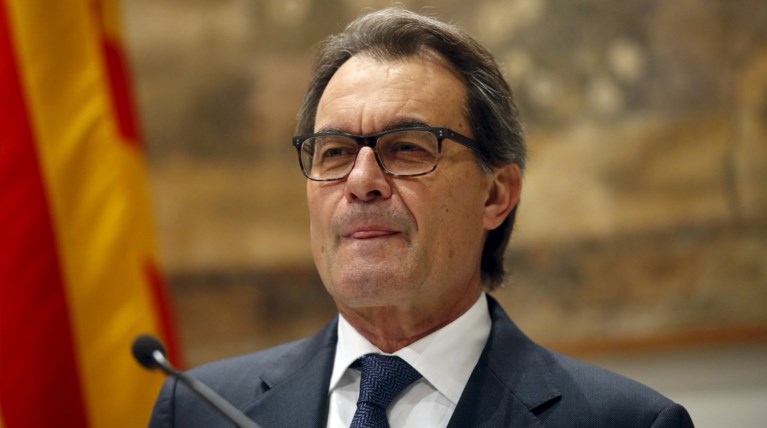 Καταλονία: Παραιτήθηκε ο Α. Μας- Συμφωνία για σχηματισμό κυβέρνησης