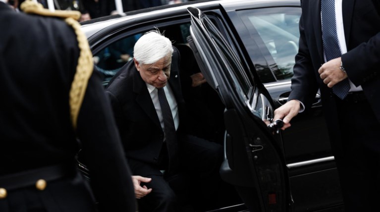 Σήμερα το τετ α τετ Παυλόπουλου με Μέρκελ