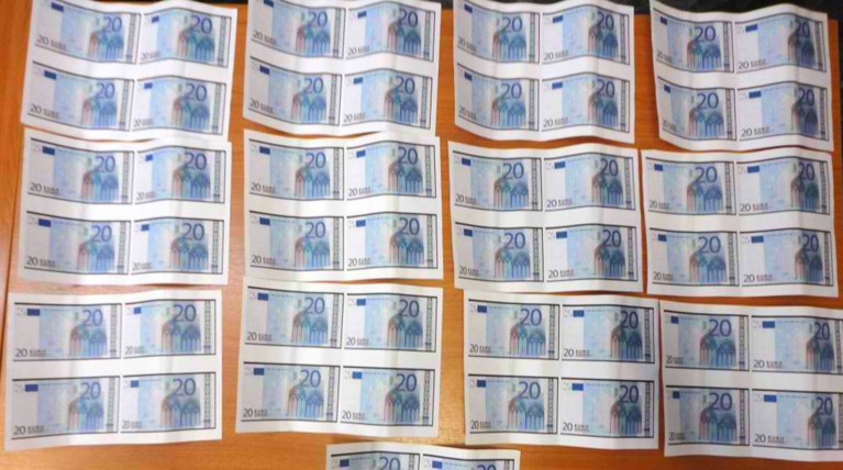 Θραύση κάνουν τα πλαστά ευρώ, ποια προτιμούν οι επιτήδειοι