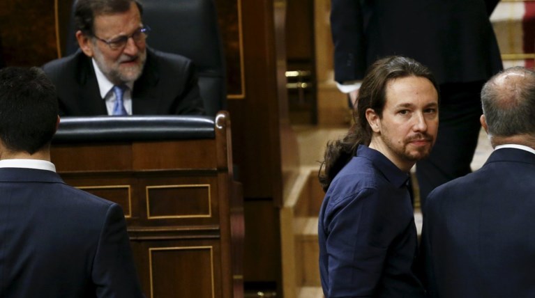 Τσακώνονται και για τα έδρανα στην Ισπανική βουλή!