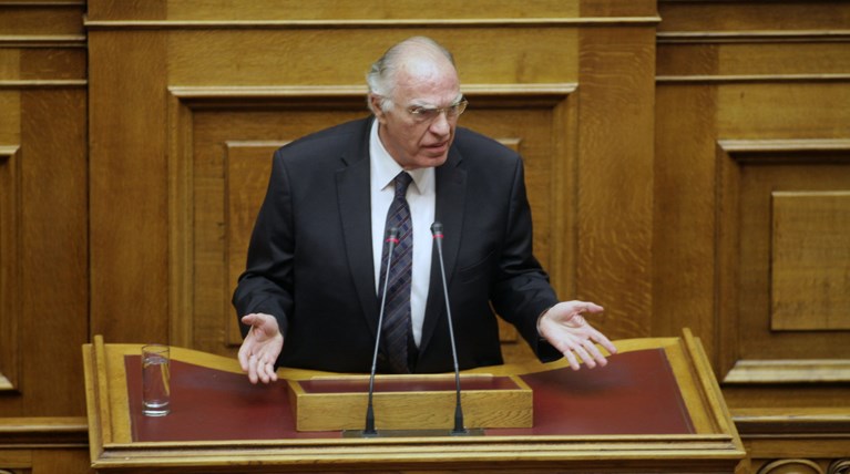 Ο Λεβέντης για τους «παπατζήδες» και το «γλείψιμο»