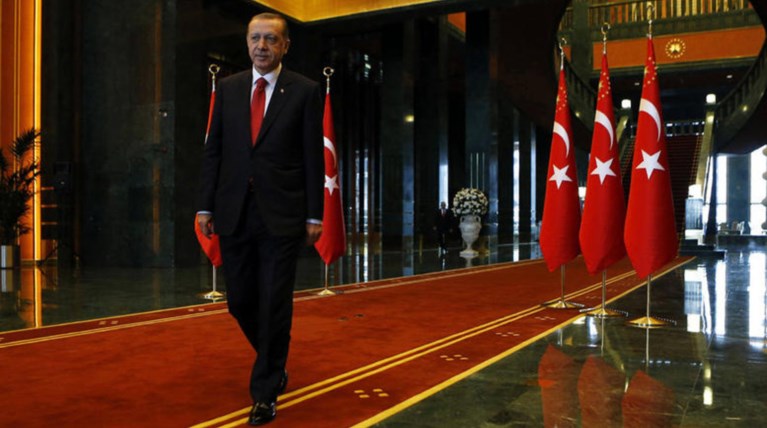 «Ζωγραφίζει» ο Ερντογάν: Δεν έχω προσωπικές φιλοδοξίες!