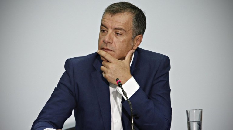 Θεοδωράκης: Η χώρα να στηριχθεί στο ριζοσπαστικό κέντρο