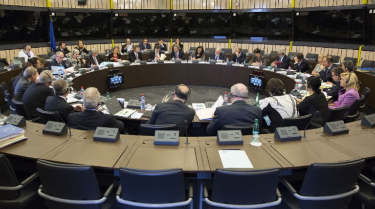 Οι «εντολές» της Κομισιόν στην Αθήνα για το προσφυγικό