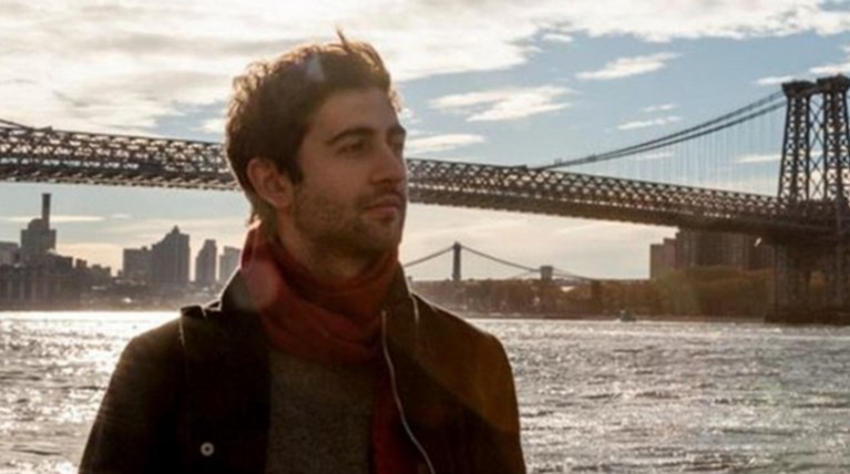 Ηθοποιός κρεμάστηκε την ώρα της παράστασης