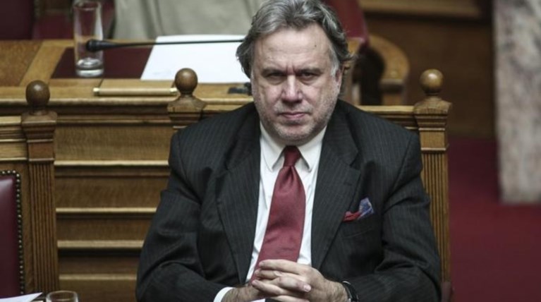 Κατρούγκαλος: «Εμείς με τις γραβάτες δεν είχαμε μάθει να πληρώνουμε»