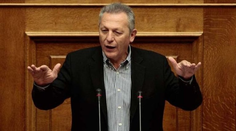 Παφίλης κατά Χρυσής Αυγής για Μεταξά και Παπαδόπουλο