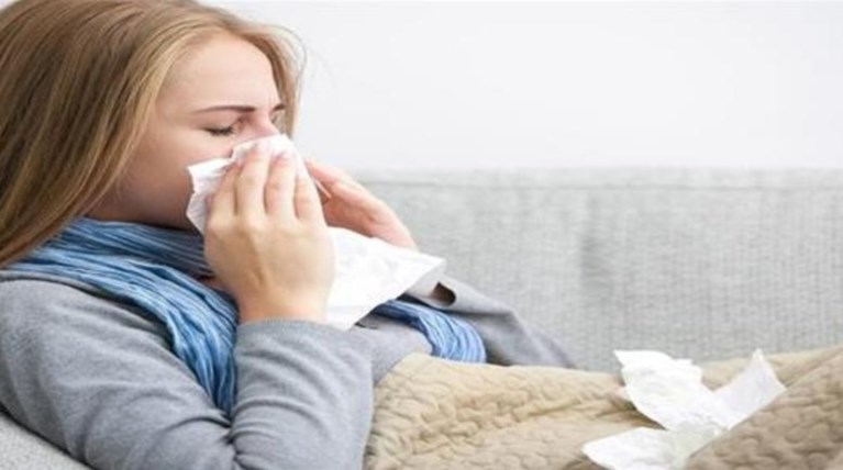 Στους 100 έφτασαν οι νεκροί από τη γρίπη