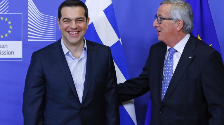 Η κυβέρνηση συνδέει πάλι το προσφυγικό και αξιολόγηση