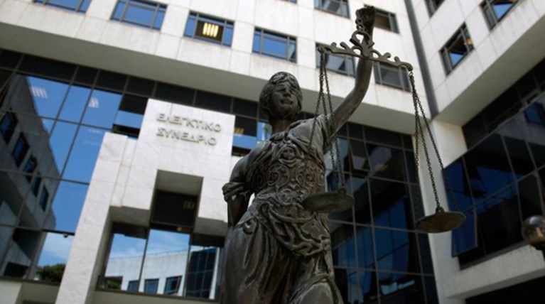 Απόφαση-βόμβα: Άκυρες οι περικοπές σε μισθούς-συντάξεις γιατρών του ΕΣΥ