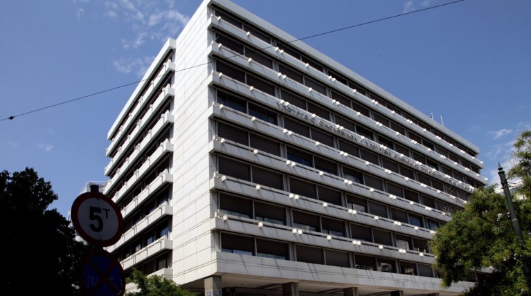 Πλεόνασμα από το ψαλίδι των δαπανών τον Ιανουάριο