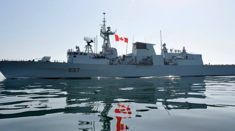 Βγήκαν στο Αιγαίο τα νατοϊκά πλοία για το προσφυγικό