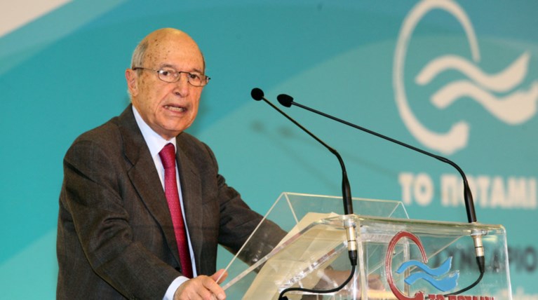 Σημίτης: Κυβερνούν ανόητα πρόσωπα