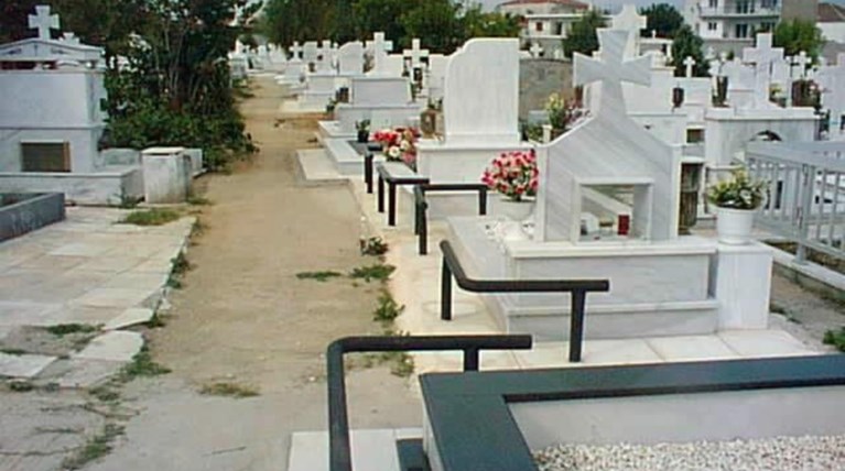 Απίστευτο: Εθαψαν νεκρό σε λάθος τάφο στην Κομοτηνή