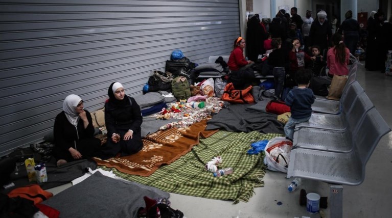 Άλλοι 1046 πρόσφυγες φτάνουν σήμερα στον Πειραιά