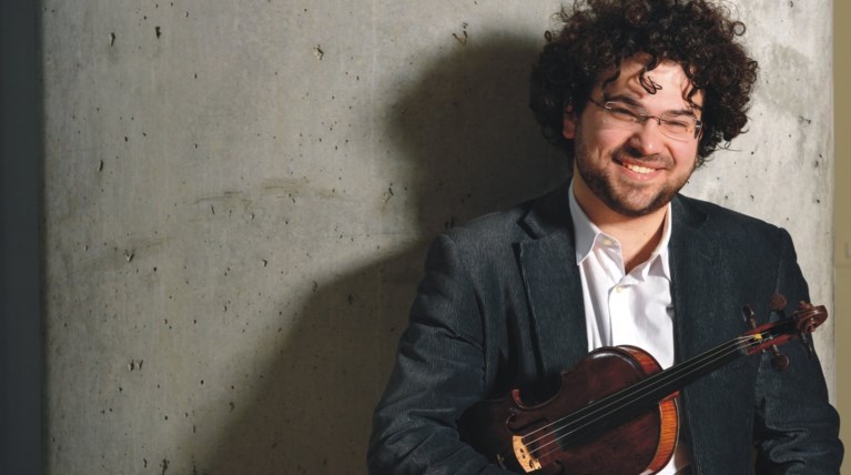 Ρεσιτάλ του πολυβραβευμένου βιολονίστα Jonian Ilias Kadesha στο Μέγαρο