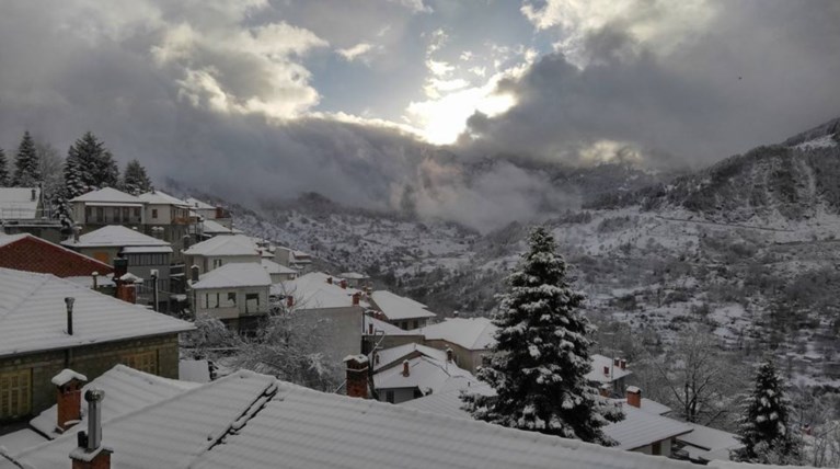 Στα λευκά η Ήπειρος, το έστρωσε σε Μέτσοβο - Τζουμέρκα