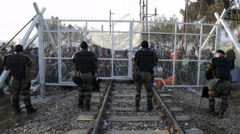 Τα Σκόπια σφράγισαν de facto το Βαλκανικό δρόμο,νέοι περιορισμοί διέλευσης