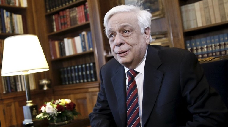 Παυλόπουλος: Οι δανειστές να διορθώσουν τα λάθη τους