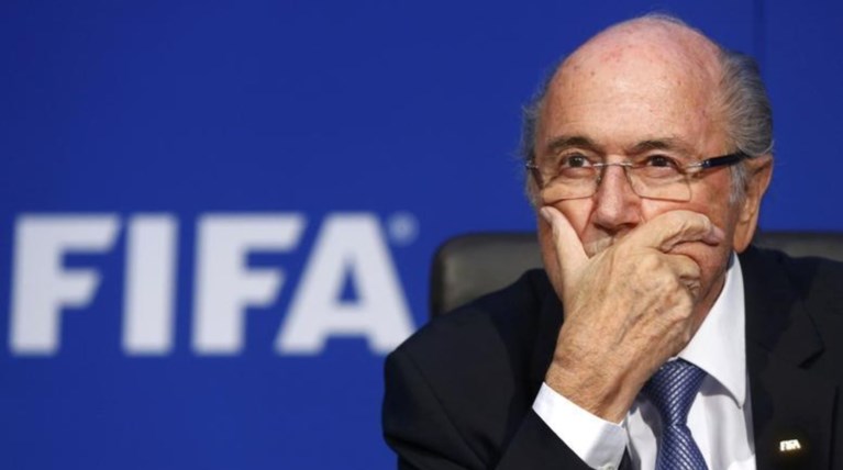 Έφοδος στα γραφεία της FIFA στη Γαλλία για την υπόθεση Μπλάτερ