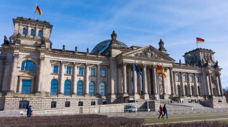 Γερμανία: Αναμένουμε λίστα από Ελλάδα για να βοηθήσουμε στο προσφυγικό