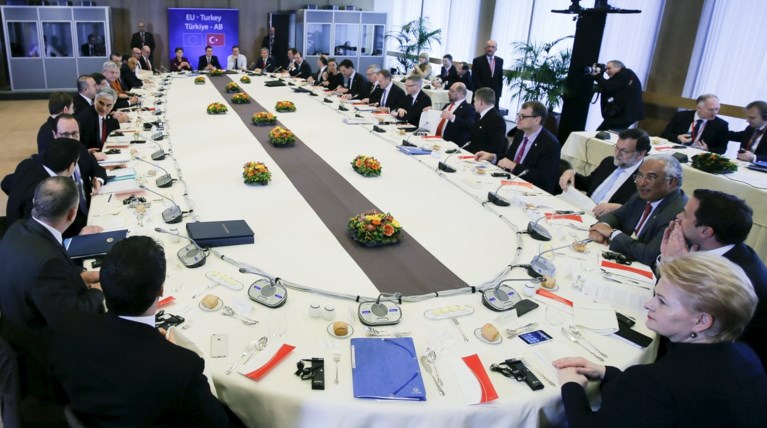 Το παρασκήνιο & οι διάλογοι στη Σύνοδο των Βρυξελλών