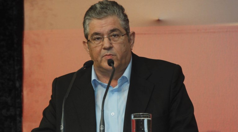 Κουτσούμπας: Ο ΣΥΡΙΖΑ δεν γλιτώνει, θα καταρρεύσει και θα διασπαστεί