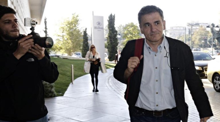 Συνάντηση με Θεσμούς: «Κομφούζιο» με τα φορολογικά μέτρα