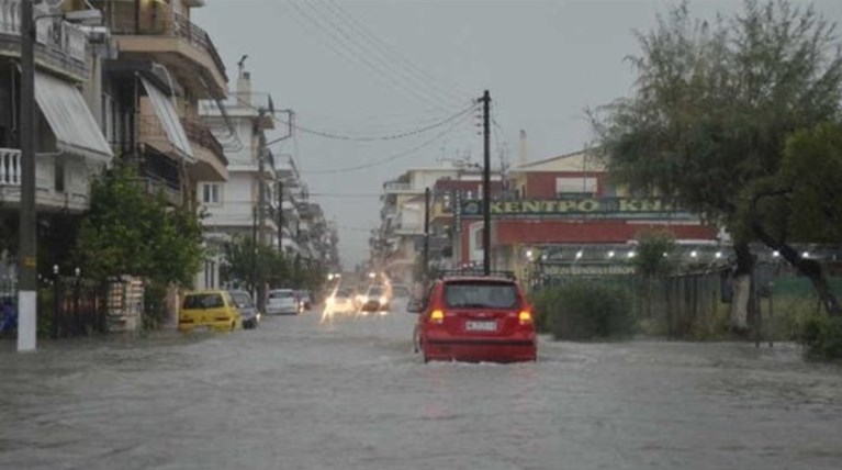 "Βούλιαξε" η Δ.Ελλάδα από την κακοκαιρία - Ζημιές στο Μεσολόγγι
