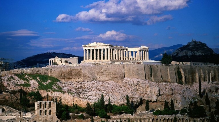 ΚΑΣ: «Ναι» σε αποκατάσταση φάσης του 14ου αιώνα στο τείχος της Ακρόπολης