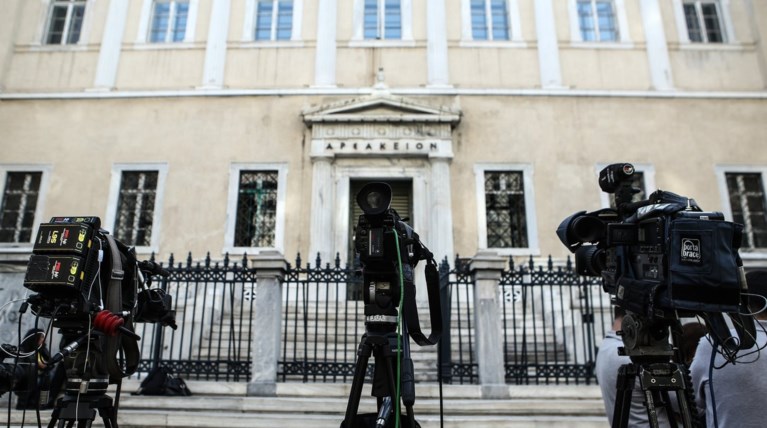 Ομοβροντία της αντιπολίτευσης, ζητά εκλογές και παραιτήσεις