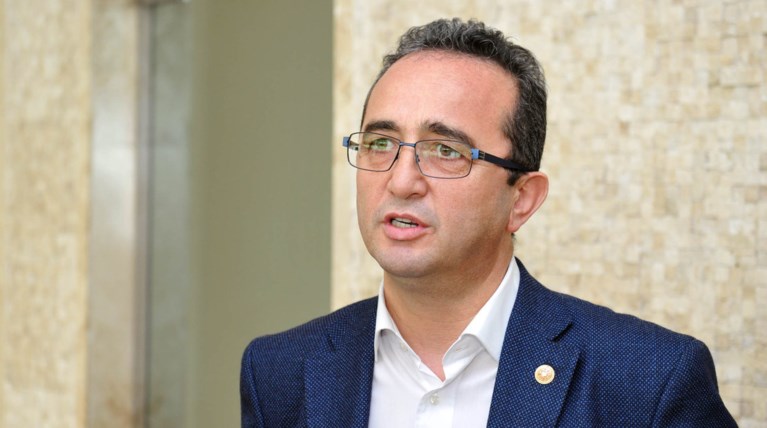 Πυροβόλησαν τον αντιπρόεδρο του τουρκικού Ρεπουμπλικανικού κόμματος