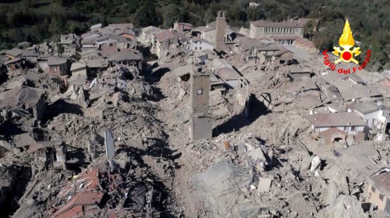 La Terra Trema. Αγωνία στην Ιταλία για τους δεκάδες μετασεισμούς