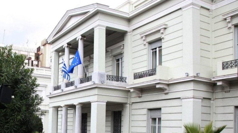 Γιατί «έσβησαν τα φώτα» στο Ελληνικό υπουργείο Εξωτερικών