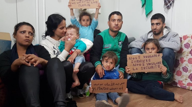 Σύροι πρόσφυγες καταγγέλλουν ότι τους ξεγέλασαν στην Ελλάδα & τους απέλασαν
