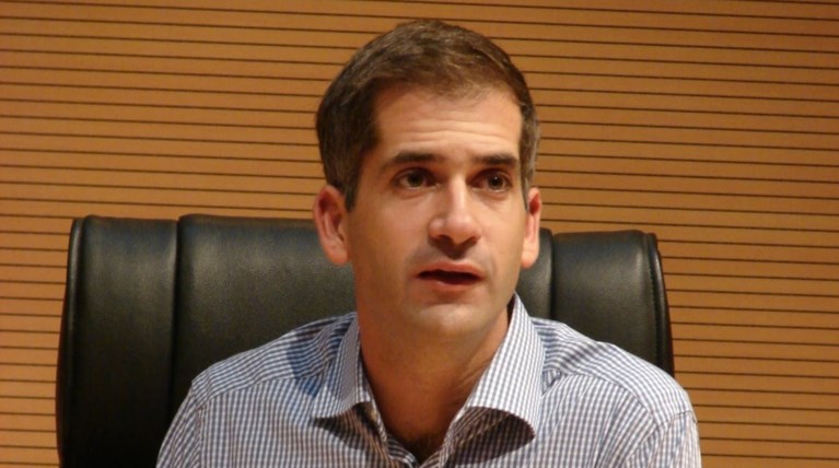Μπακογιάννης:'Οποιος δεν αναλαμβάνει τις ευθύνες του να πάει σπίτι του