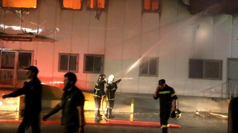 Μάχη με τις φλόγες σε κτίριο την Πέμπτη στα Άνω Πατήσια