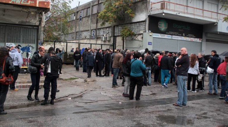 Στη ΓΑΔΑ οι 15 καταληψίες του χώρου του τεμένους στον Βοτανικό
