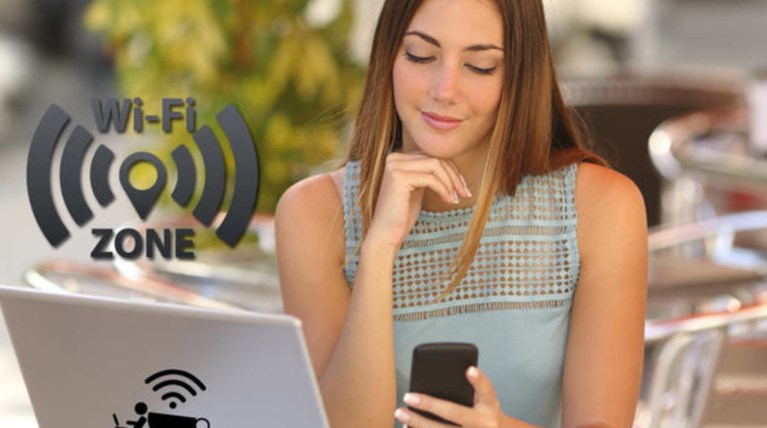 Ακτινοβολία στο σπίτι: Τι ισχύει με Wi-Fi, κινητά και ασύρματα