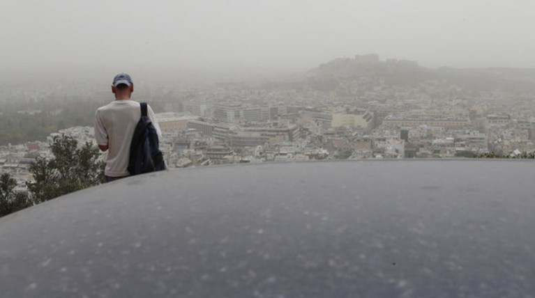 Αλλάζει ο καιρός. Βροχές, καταιγίδες και αφρικανική σκόνη