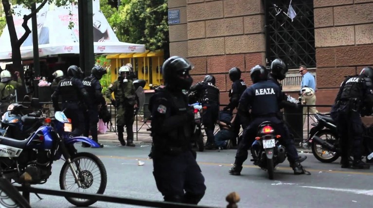 Αφαντος ο άνδρας που μαχαίρωσε φίλαθλο του Ολυμπιακού
