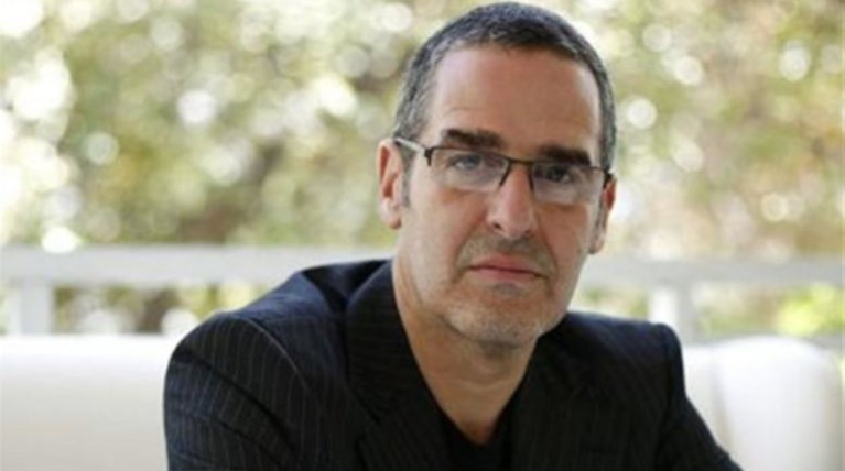 Ο Μαρκ Μαζάουερ προειδοποιεί για το «τέρας του φασισμού»