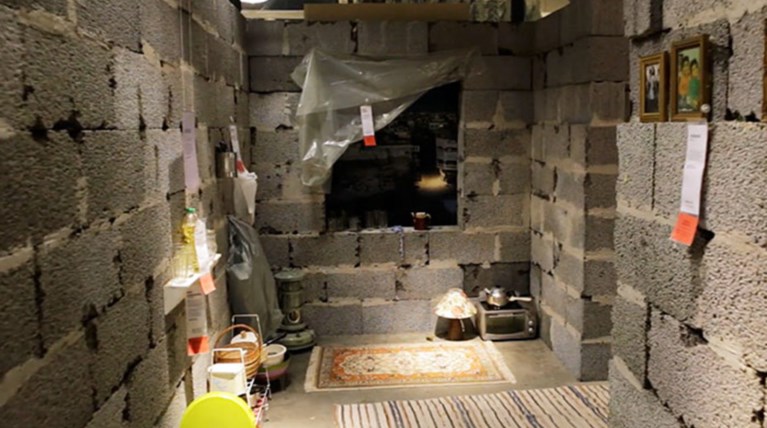 Το ΙΚΕΑ σόκαρε τους πελάτες του «μεταφέροντάς τους» σε ένα συριακό σπίτι