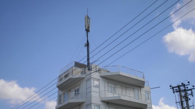 Βόλος: Επεισόδια και τραυματισμοί για μια κεραία κινητής τηλεφωνίας