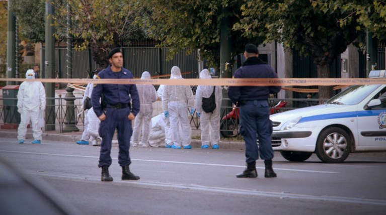 Μυστήριο με την ανάληψη ευθύνης για την επίθεση στη Γαλλική Πρεσβεια