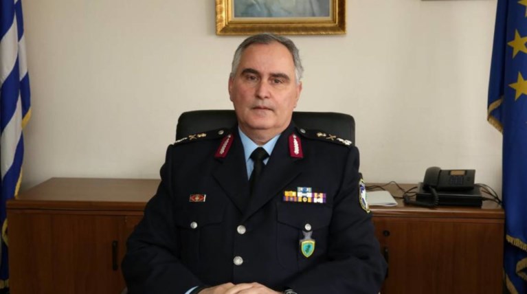 Στρατηγός της ΕΛ.ΑΣ. "τρολάρει" ΣΥΡΙΖΑ για απαγόρευση πορειών