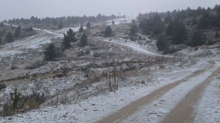 Επεσε το πρώτο χιόνι σε Μακεδονία και Πήλιο