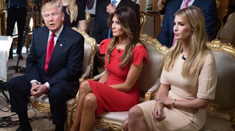 Πώς η Ιβάνκα έκανε την πρώτη της γκάφα μπλέκοντας δουλειά και πολιτική