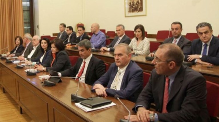 Στέλεχος του ΣΥΡΙΖΑ: Κι εμείς παίρνουμε δάνεια σαν τους άλλους